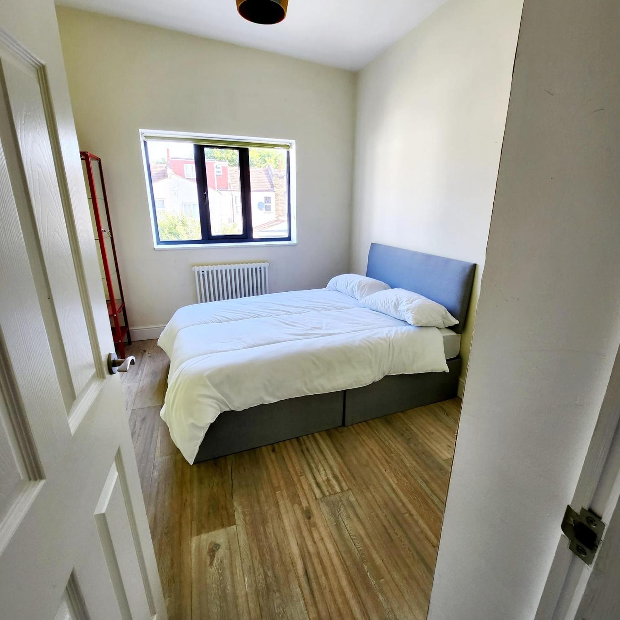 Contemporary 3 Bed House With Spacious Garden Close To Stratford & Canary Wharf لندن الغرفة الصورة